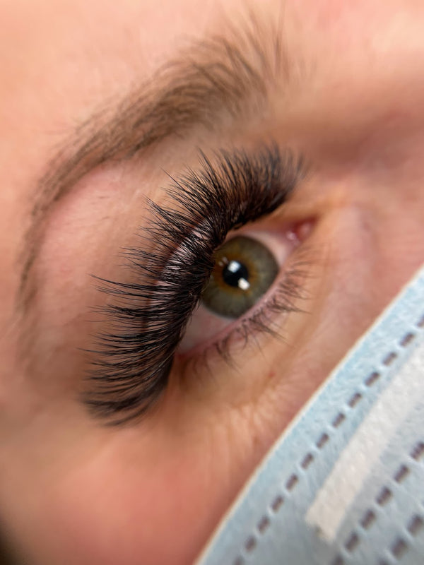 Lash Lift Versus Lash Extensions: Which one is better?