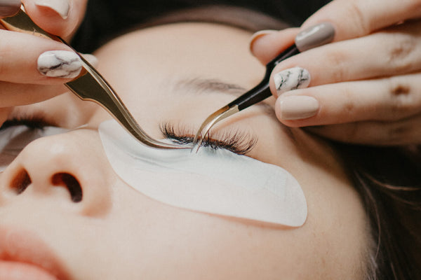 The Terrifying Truth About Microplastics: How Sustainable Lash Extensions Can Help Save Our Waterways