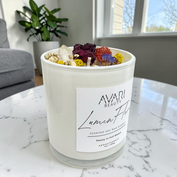 Lumen Flora Candle – Softness, Beauty & Renewal | Peony Floral Soy Candle
