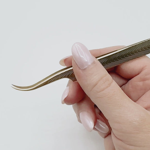 Precision Curved Lash Tweezer